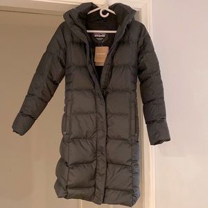 Patagonia womens down with it parka (new)